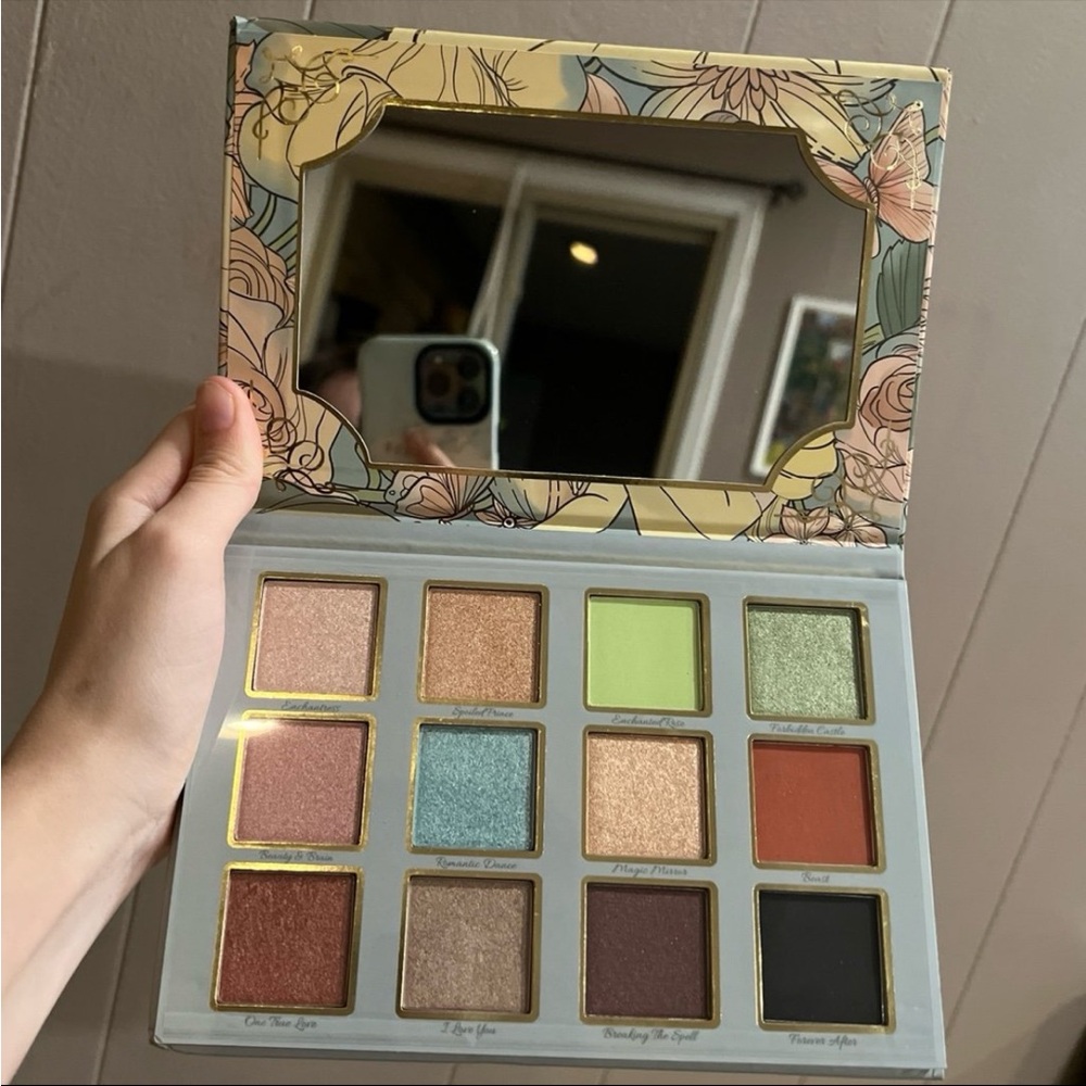 Disney Floral Belle Palette - Multi Color - Picture 2 of 4